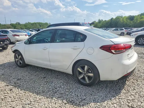 3KPFL4A7XJE176535 2018 KIA FORTE - Image 2