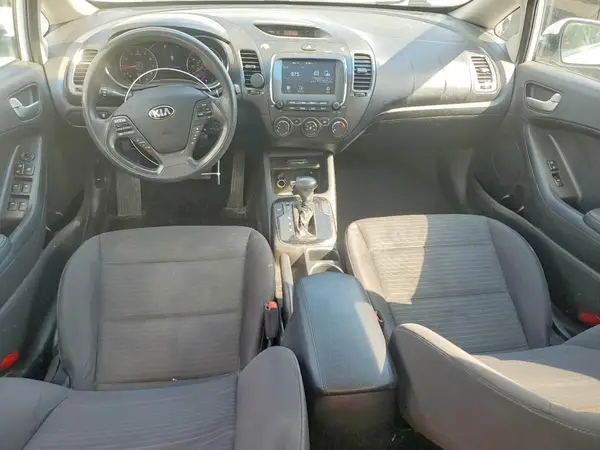 3KPFL4A7XJE176535 2018 KIA FORTE - Image 8