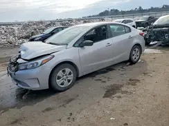 3KPFL4A7XJE180696 2018 KIA FORTE