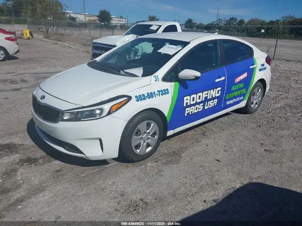 3KPFL4A7XJE181718 2018 KIA FORTE - Image 2