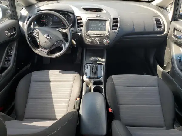 3KPFL4A7XJE190418 2018 KIA FORTE - Image 8