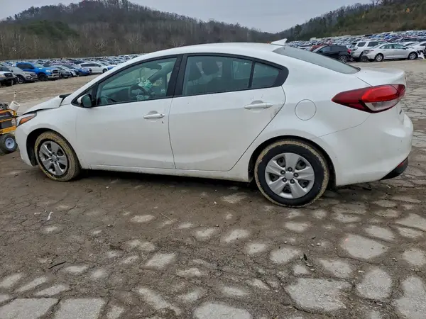 3KPFL4A7XJE191312 2018 KIA FORTE - Image 2