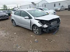 3KPFL4A7XJE195246 2018 KIA FORTE