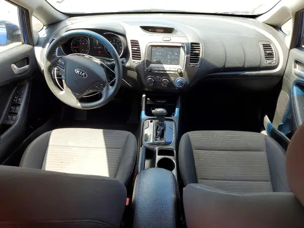 3KPFL4A7XJE196509 2018 KIA FORTE - Image 8