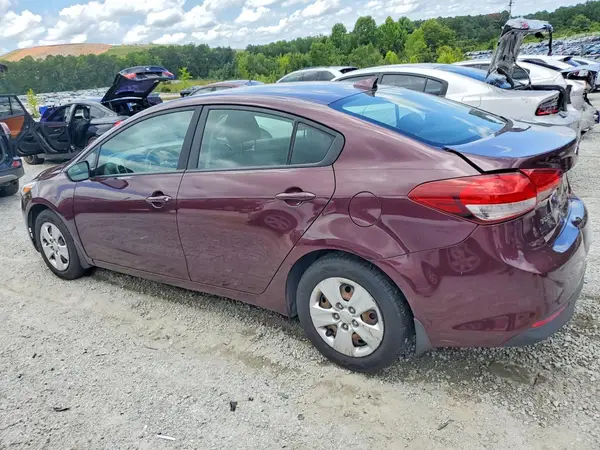 3KPFL4A7XJE196770 2018 KIA FORTE - Image 2