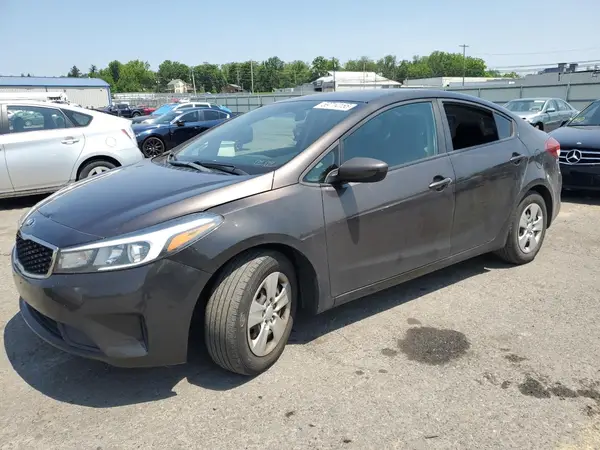3KPFL4A7XJE197241 2018 KIA FORTE - Image 1