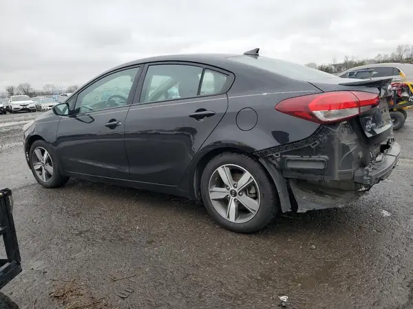 3KPFL4A7XJE198146 2018 KIA FORTE - Image 2