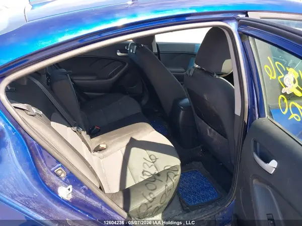 3KPFL4A7XJE203720 2018 KIA FORTE - Image 8