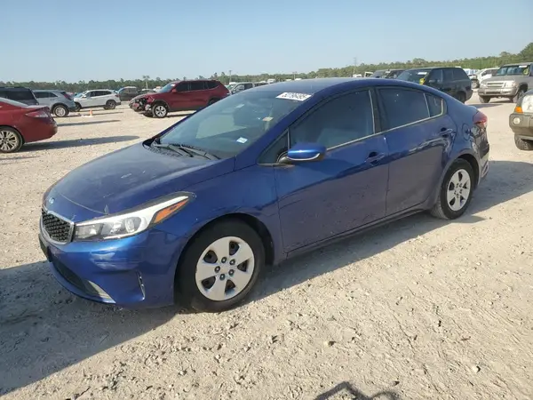 3KPFL4A7XJE205581 2018 KIA FORTE - Image 1