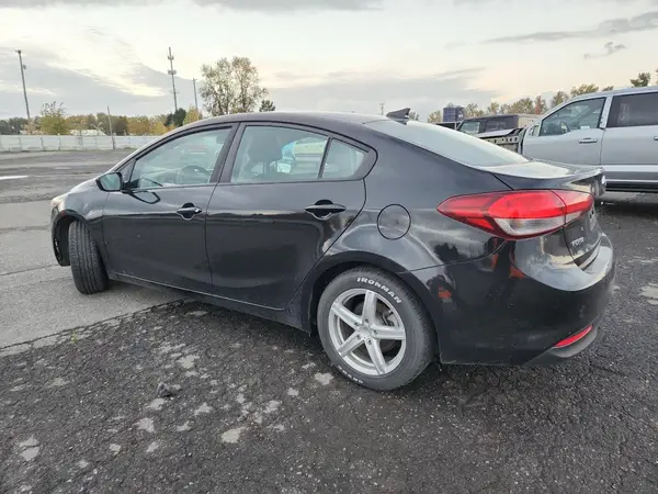 3KPFL4A7XJE211171 2018 KIA FORTE - Image 2