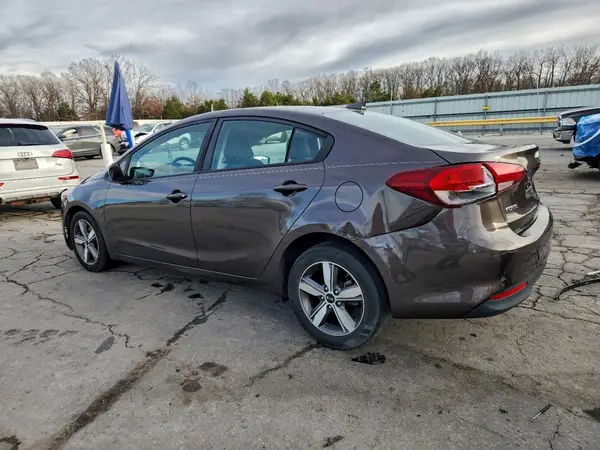 3KPFL4A7XJE214846 2018 KIA FORTE - Image 2