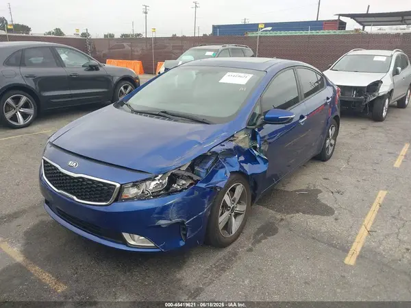 3KPFL4A7XJE218170 2018 KIA FORTE - Image 2
