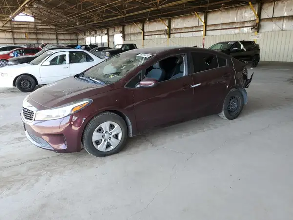3KPFL4A7XJE221974 2018 KIA FORTE - Image 1