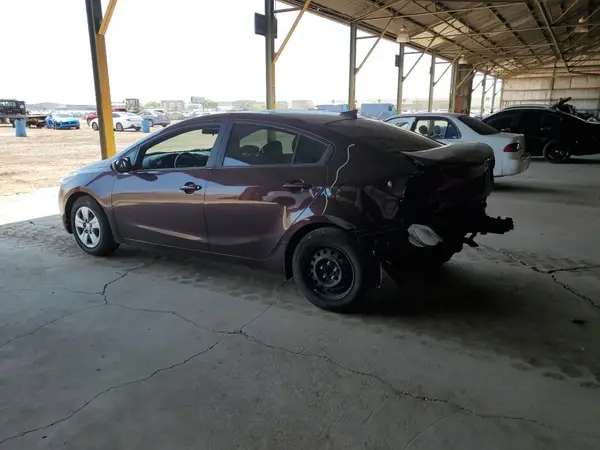 3KPFL4A7XJE221974 2018 KIA FORTE - Image 2