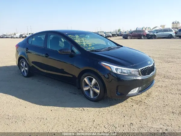 3KPFL4A7XJE224650 2018 KIA FORTE - Image 1