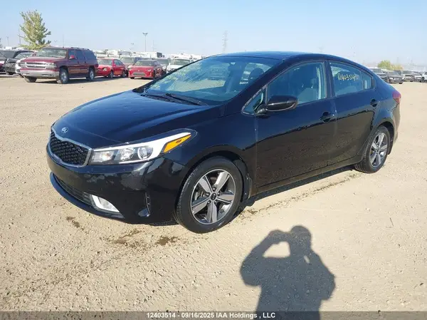 3KPFL4A7XJE224650 2018 KIA FORTE - Image 2