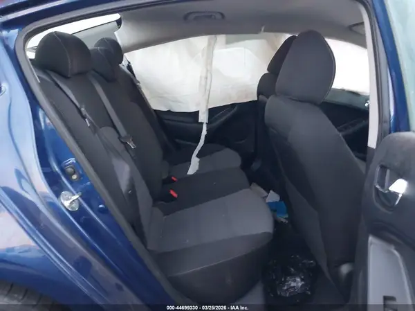 3KPFL4A7XJE226799 2018 KIA FORTE - Image 8