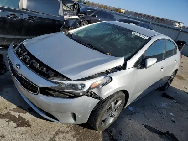 3KPFL4A7XJE244798 2018 KIA FORTE - Image 1