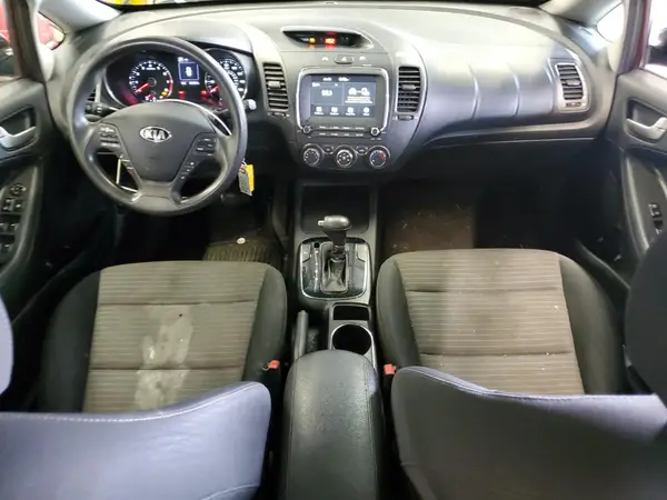 3KPFL4A7XJE244865 2018 KIA FORTE - Image 8