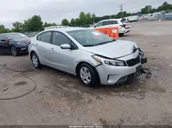 3KPFL4A7XJE248415 2018 KIA FORTE