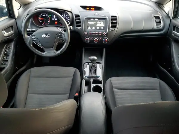 3KPFL4A7XJE249175 2018 KIA FORTE - Image 8