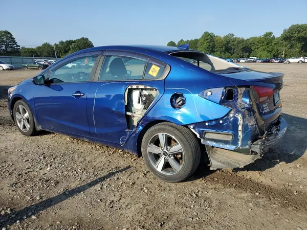 3KPFL4A7XJE249967 2018 KIA FORTE - Image 2