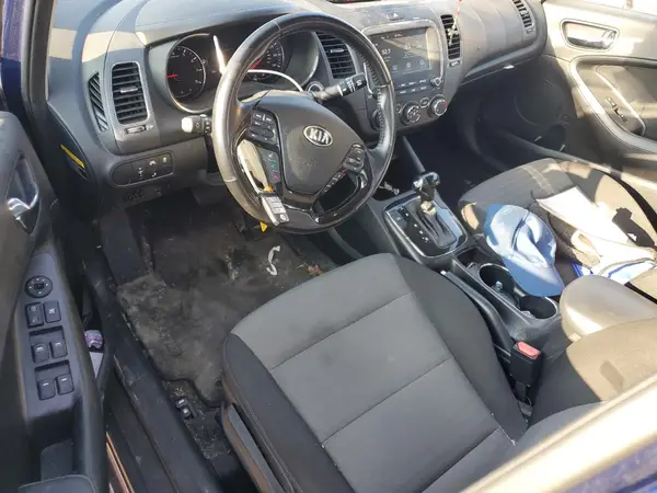 3KPFL4A7XJE249967 2018 KIA FORTE - Image 8