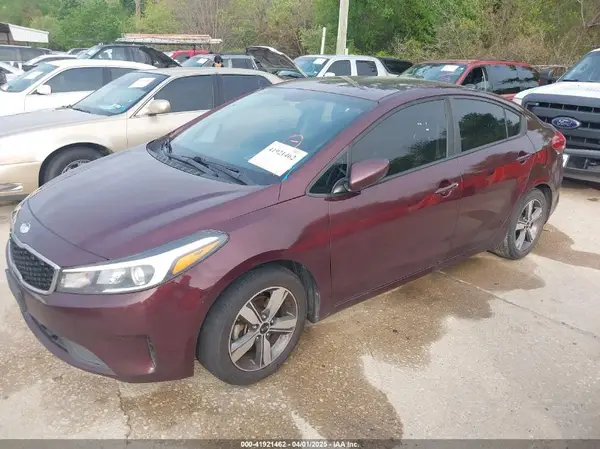 3KPFL4A7XJE251024 2018 KIA FORTE - Image 2