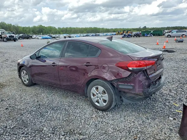 3KPFL4A7XJE253999 2018 KIA FORTE - Image 2
