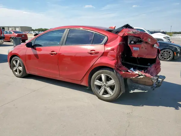 3KPFL4A7XJE255185 2018 KIA FORTE - Image 2