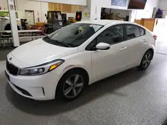3KPFL4A7XJE257051 2018 KIA FORTE