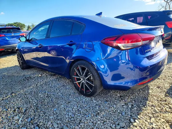 3KPFL4A7XJE259866 2018 KIA FORTE - Image 2