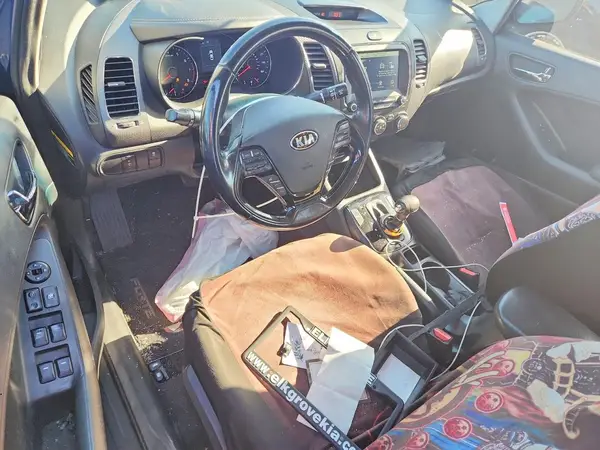 3KPFL4A7XJE259866 2018 KIA FORTE - Image 8