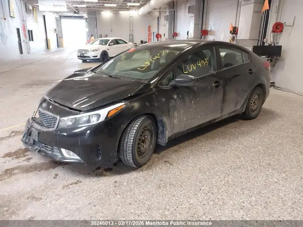 3KPFL4A7XJE263948 2018 KIA FORTE - Image 2