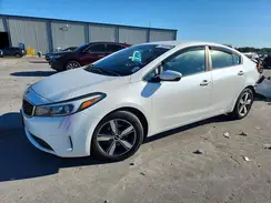 3KPFL4A7XJE265294 2018 KIA FORTE