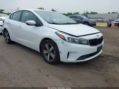 3KPFL4A7XJE265635 2018 KIA FORTE