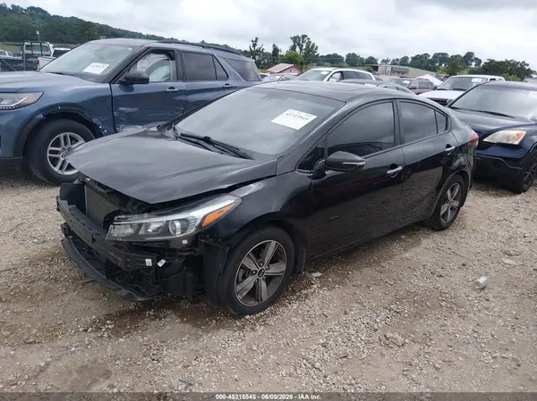 3KPFL4A7XJE272181 2018 KIA FORTE - Image 2
