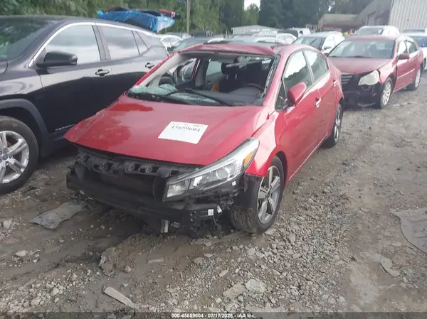3KPFL4A7XJE272262 2018 KIA FORTE - Image 2