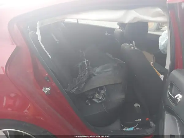 3KPFL4A7XJE272262 2018 KIA FORTE - Image 8