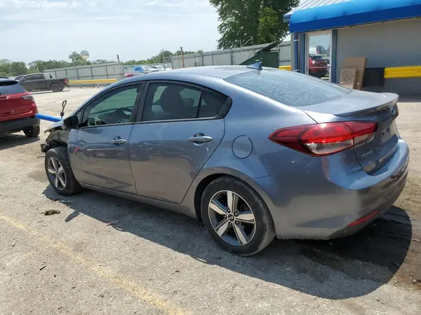 3KPFL4A7XJE279891 2018 KIA FORTE - Image 2