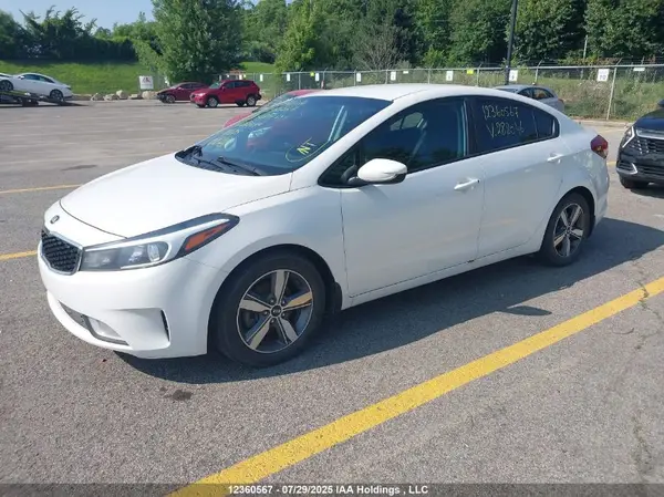 3KPFL4A7XJE282046 2018 KIA FORTE - Image 2