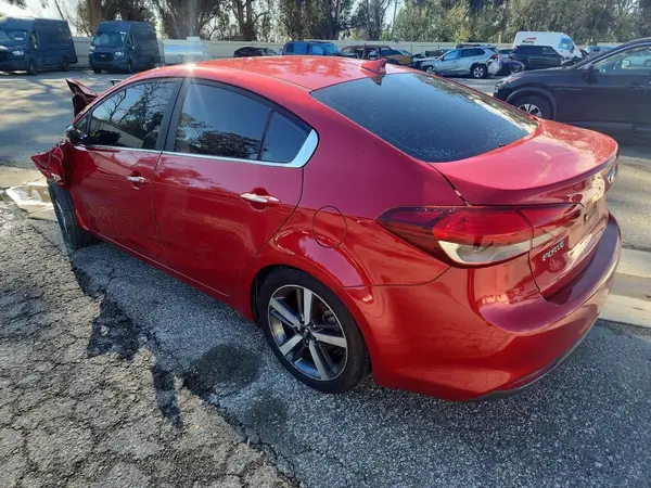 3KPFL4A80HE053071 2017 KIA FORTE - Image 2