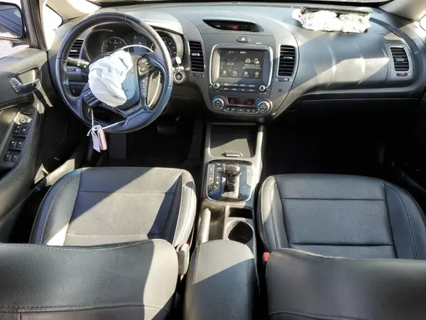 3KPFL4A80HE056844 2017 KIA FORTE - Image 8
