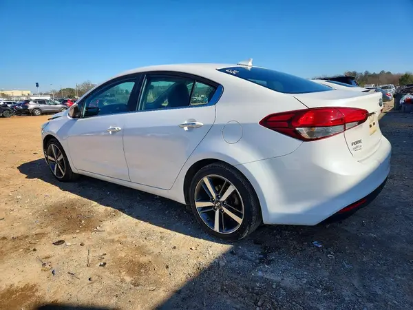 3KPFL4A80HE114144 2017 KIA FORTE - Image 2