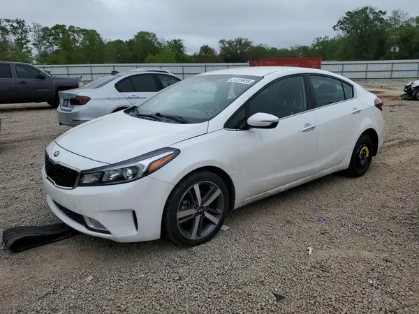 3KPFL4A80HE121501 2017 KIA FORTE - Image 1