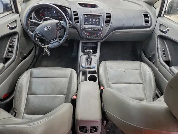 3KPFL4A81HE004767 2017 KIA FORTE - Image 8