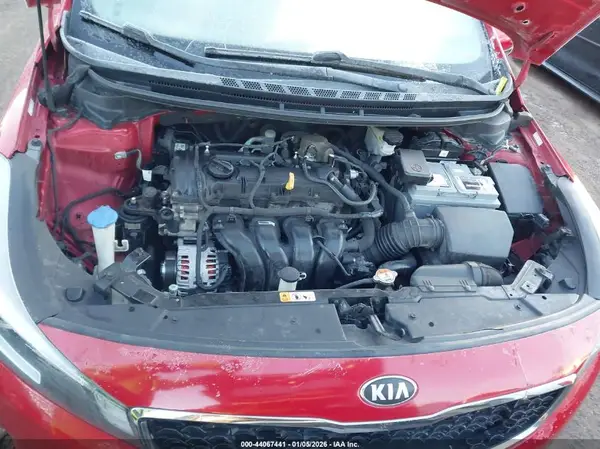 3KPFL4A81HE004882 2017 KIA FORTE - Image 8