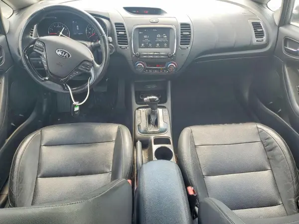 3KPFL4A81HE088332 2017 KIA FORTE - Image 8