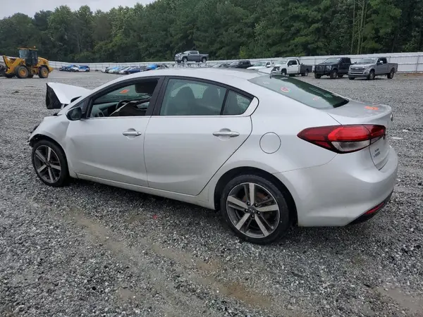 3KPFL4A81HE128960 2017 KIA FORTE - Image 2