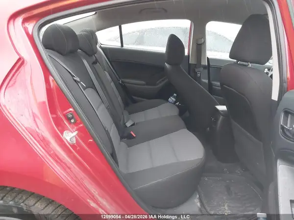 3KPFL4A81HE135116 2017 KIA FORTE - Image 8